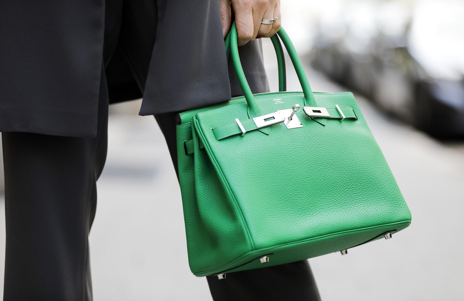 Sac Birkin Hermès vert pour investissement — cuir de qualité artisanale made in France